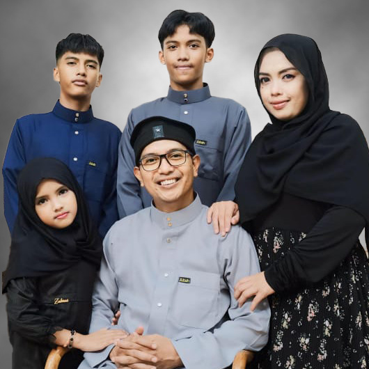 Agus Supriyanto, S.Hut, M.Si, M.Pd, Beserta Keluarga 